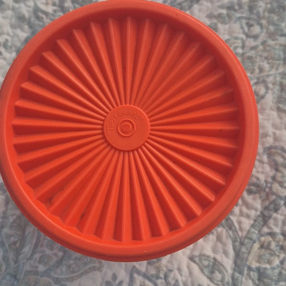 Tupperware Vintage Orange Canister, 6 3/4 Inches Tall, Good Condition